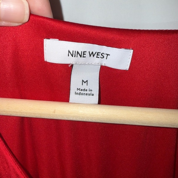 Nine West V-Neck Women’s Red Holiday Cocktail Dress Size Medium Christmas - Picture 2 of 9